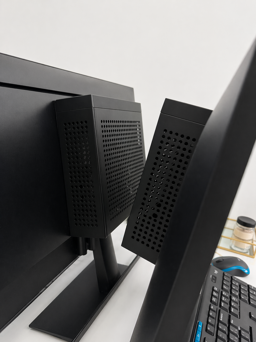 Future all-in-one PC, rear side in interior
